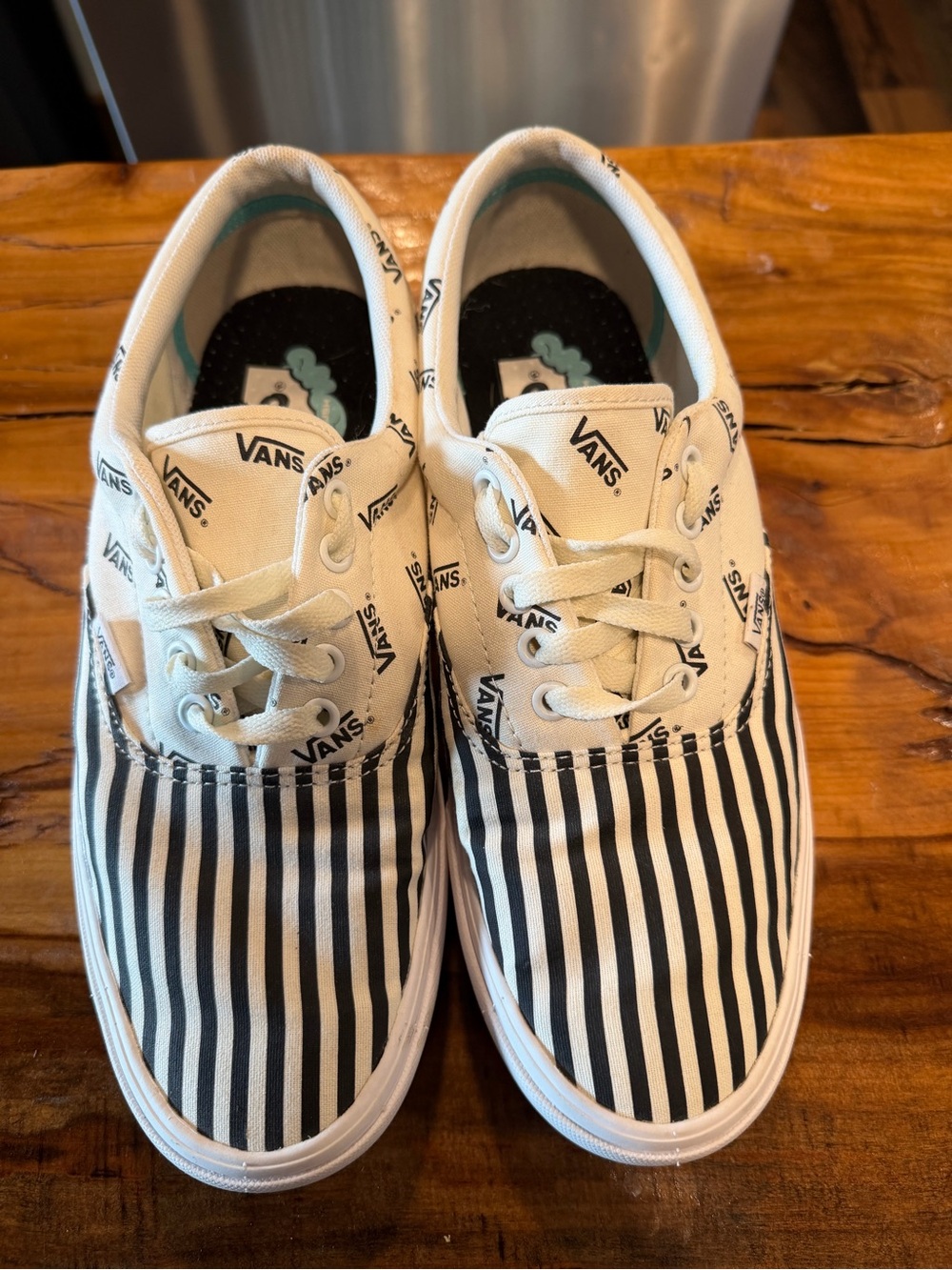 Vans Black & White Stripe